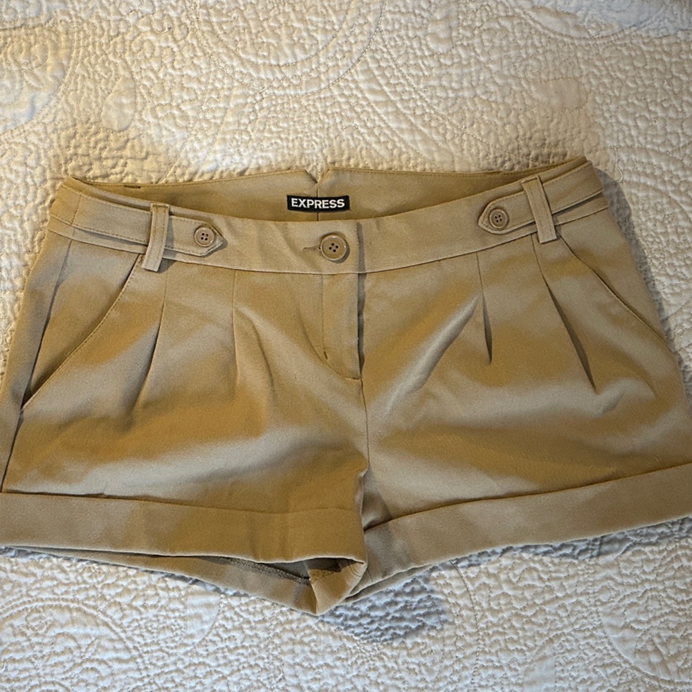 Express Tan Women's Cargo Shorts